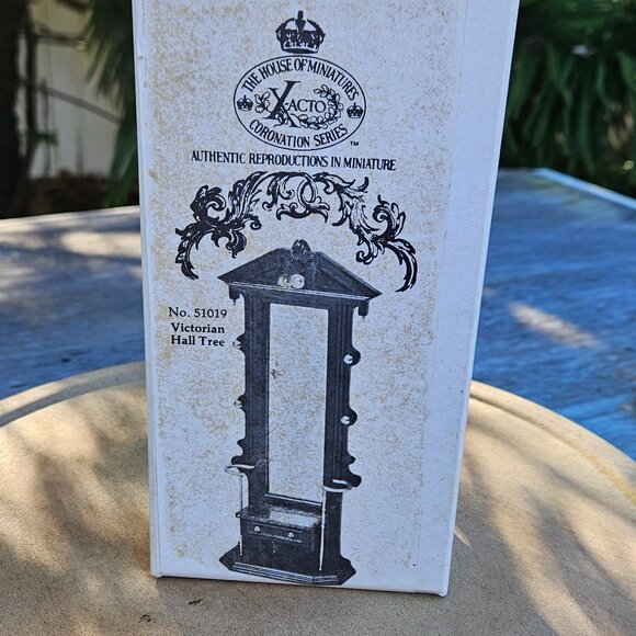 Xacto Coronation Series Miniature Victorian Hall Tree - Picture 3 of 4